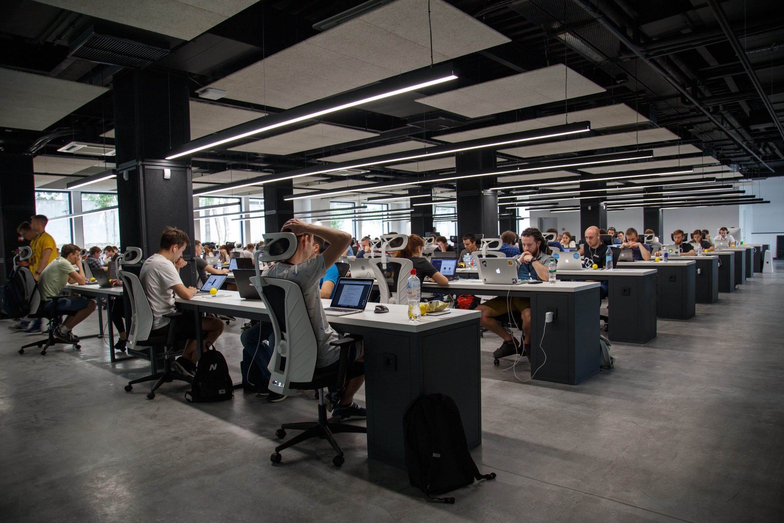 COBOL-ile-Buyuk-Veri-Isleme-ve-Finansal-Uygulamalar