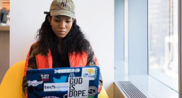 Mobil Dünyaya Adım Atın: Android Studio ile Mobil Uygulama Geliştirme Başlangıç Rehberi