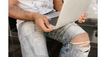 pexels-anete-lusina-4792749